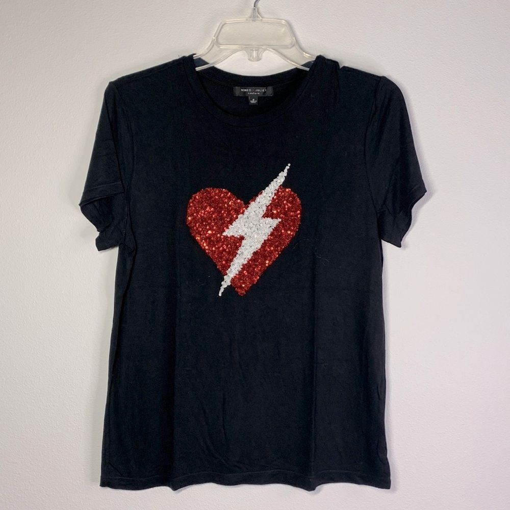 ROMEO+Juliet couture sequined heart bolt design black tshirt women’s sz small